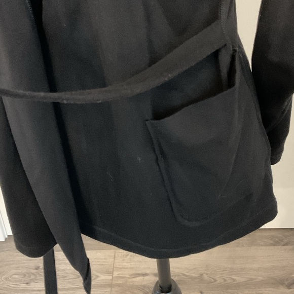 Jones,New York, Black Super Soft Hooded  Cover Up . - Picture 6 of 9
